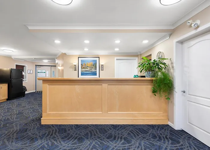 Glenwood Inn & Suites