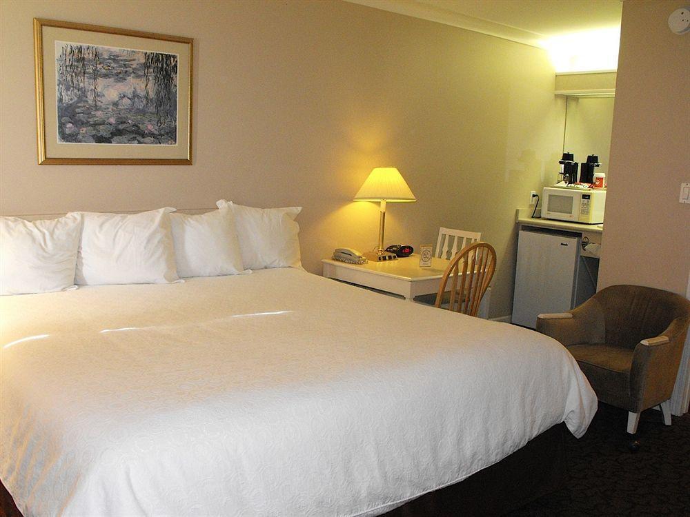 Glenwood & Motel 3*